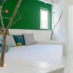 아파트 Attik